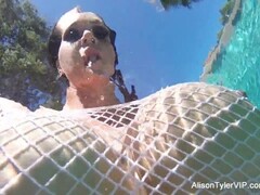 Alison Tyler masturbates in the pool Thumb