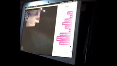 Mostrando la vagina Thumb