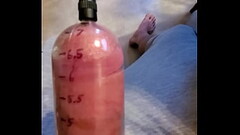 Filling up the pump Thumb